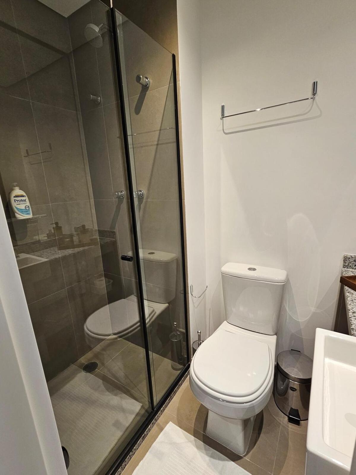 Em Moema Ao Lado Do Metro, Apartamento *